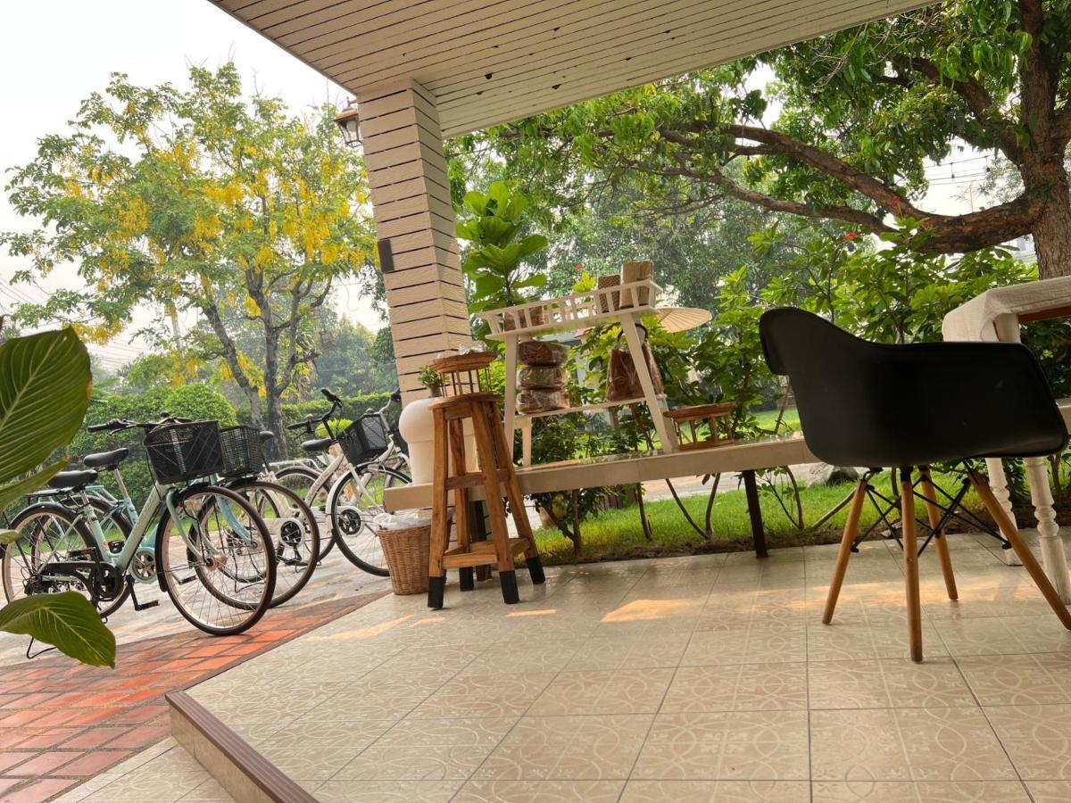 Udee Cozy Hotel Chiang Mai Bagian luar foto