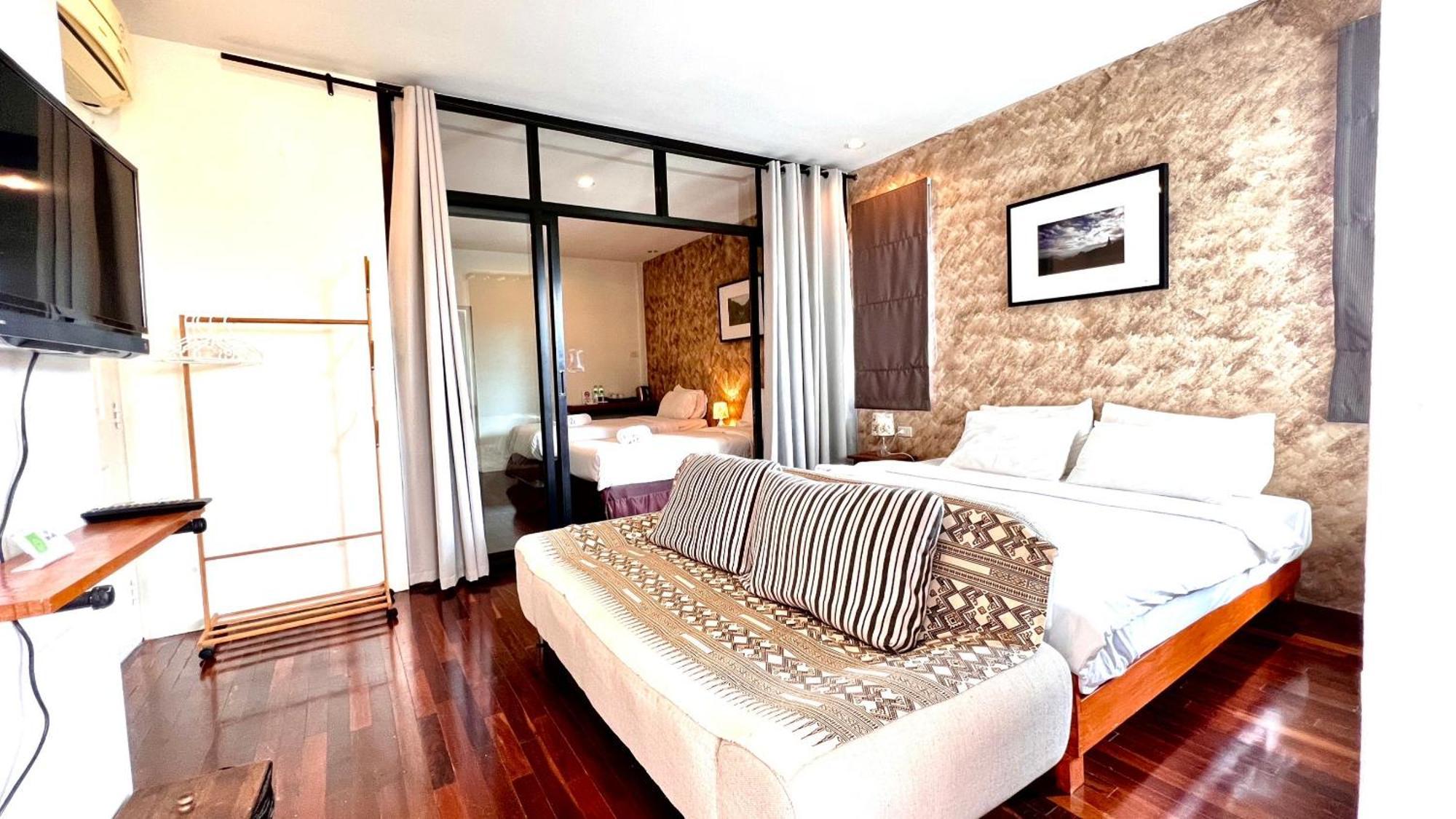 Udee Cozy Hotel Chiang Mai Bagian luar foto