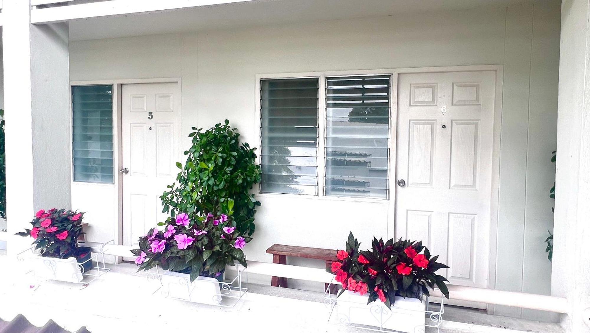 Udee Cozy Hotel Chiang Mai Bagian luar foto