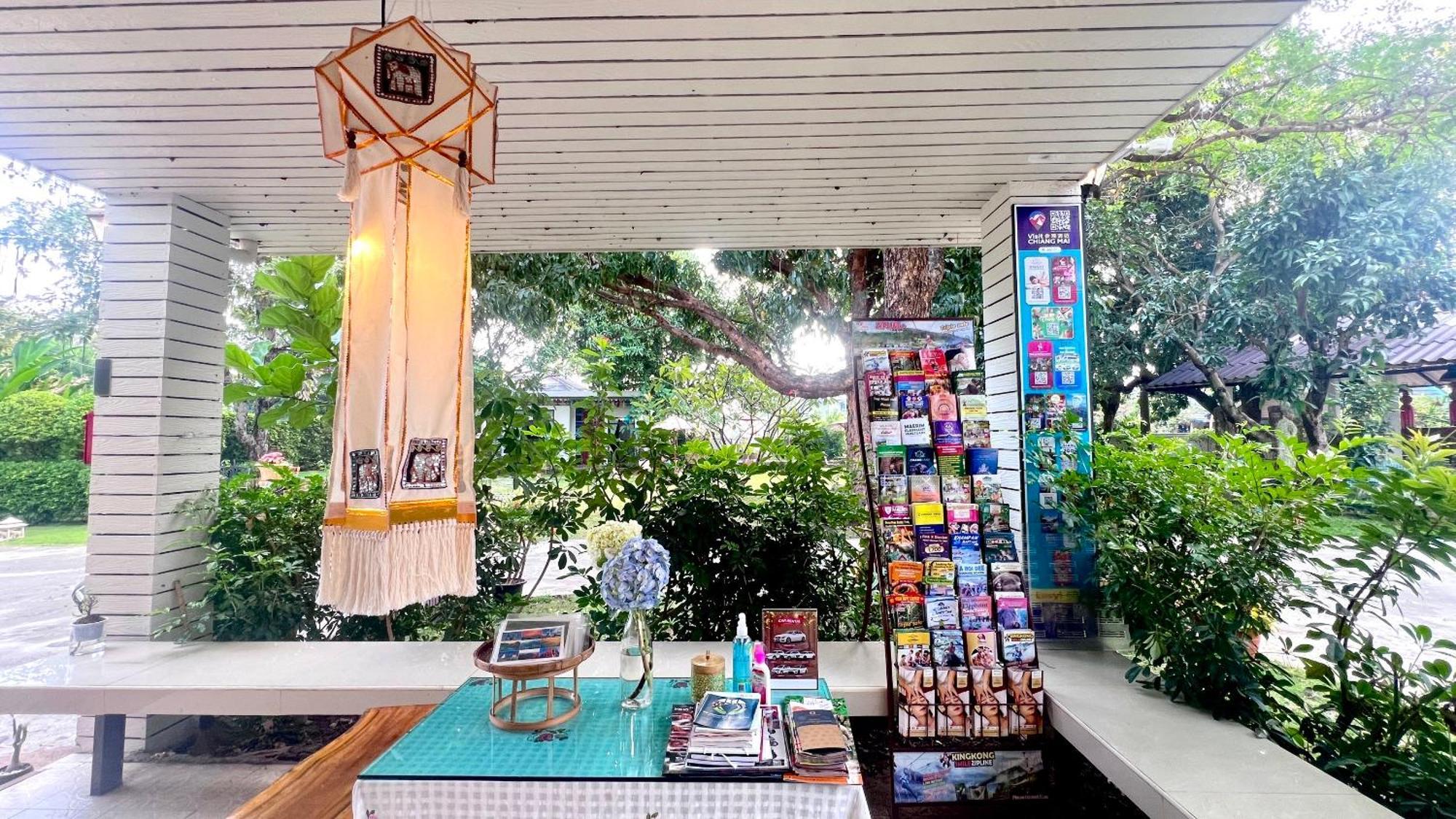 Udee Cozy Hotel Chiang Mai Bagian luar foto